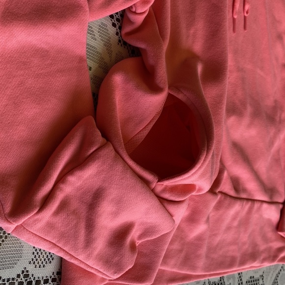 Nike DRI-FIT Long sleeve Hoodie - Picture 4 of 4